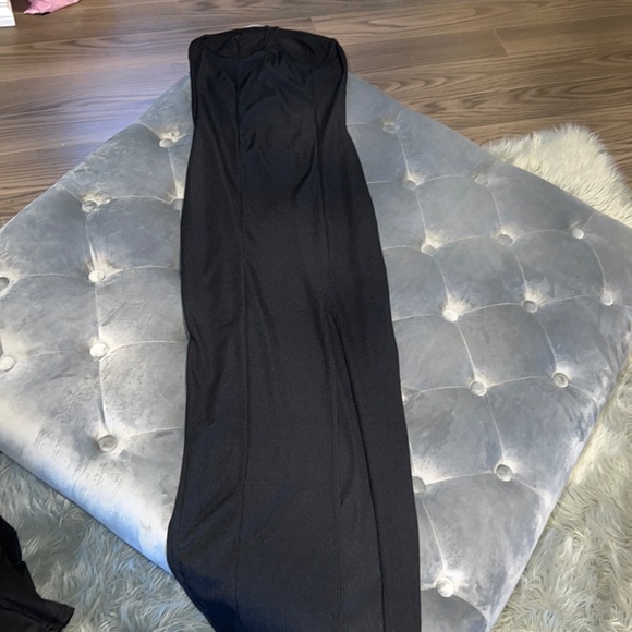 Black dress - Picture 3 of 5